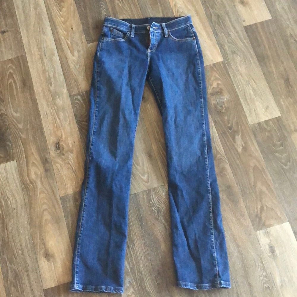 Women’s Q-baby Wrangler jeans